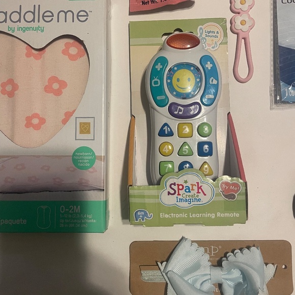 Bundle of 15 Piece Misc. Baby Girl Items - New In Original Packaging - Picture 5 of 10